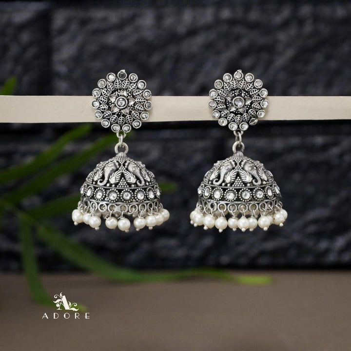 Ayushi Pearly Jhumka