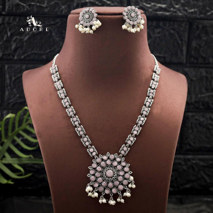 Aarcha Neckpiece With Earring