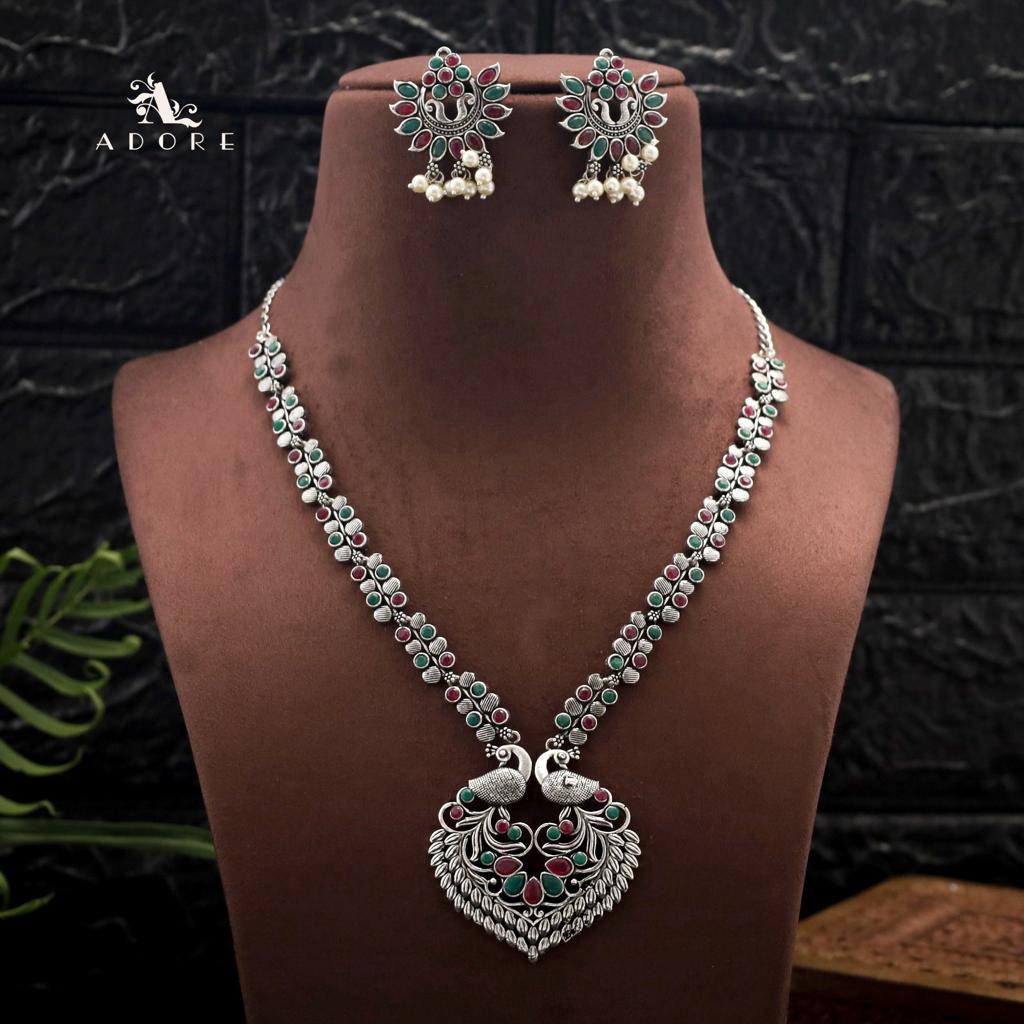 Tharaniya Neckpiece With Earring