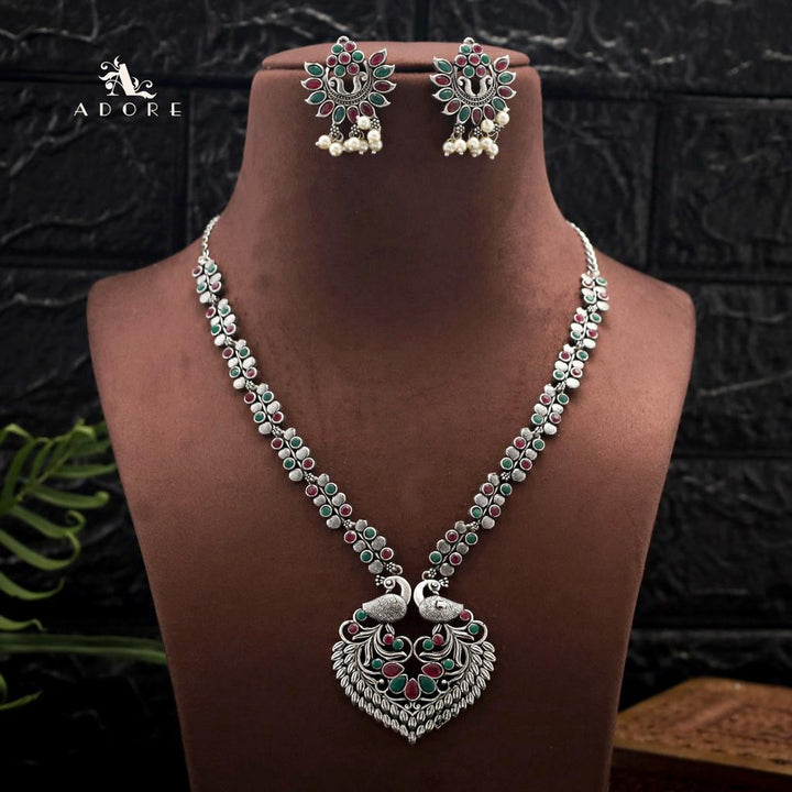 Tharaniya Neckpiece With Earring
