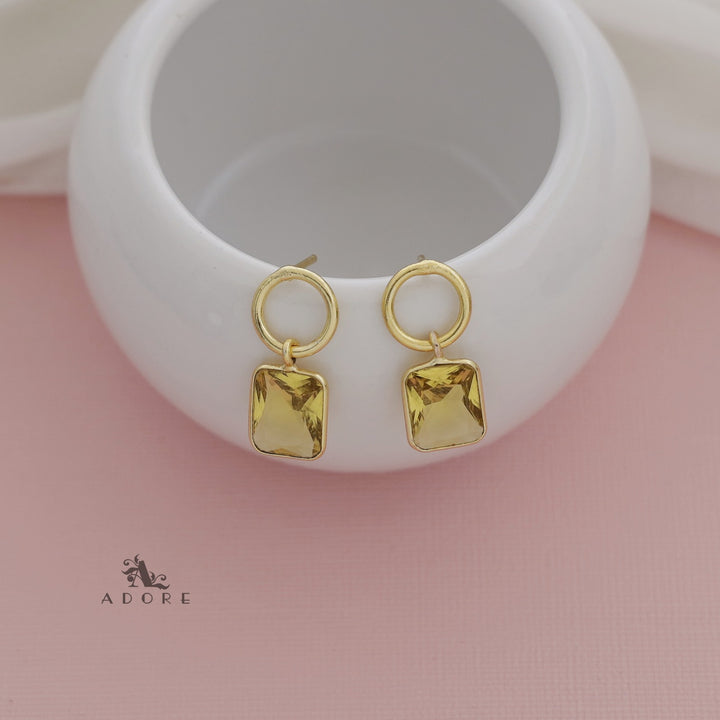Golden Circle And Glossy Rectangle Earring
