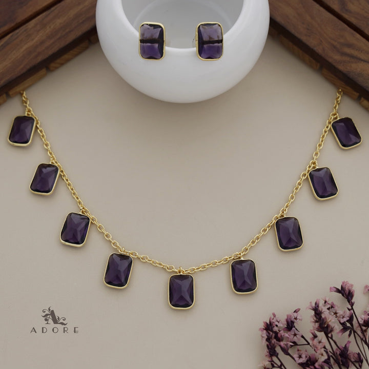 Hanging 9 Stone Rectangle Glossy Neckpiece With Stud