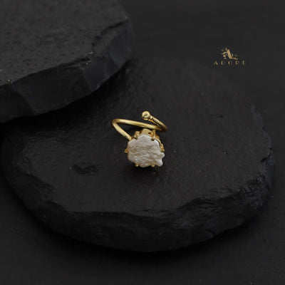 Iva Baroque Claw Ring