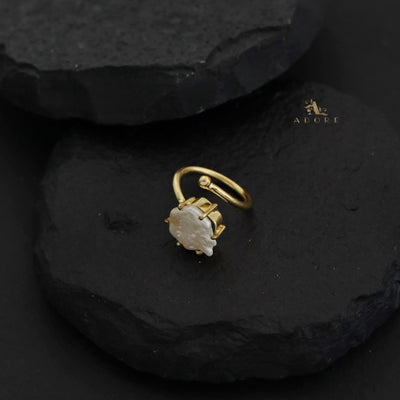 Iva Baroque Claw Ring