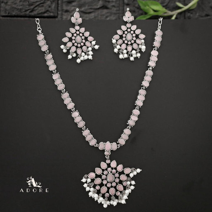 Kelly Neckpiece With Earring