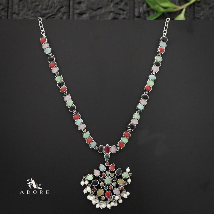 Kelly Neckpiece With Earring