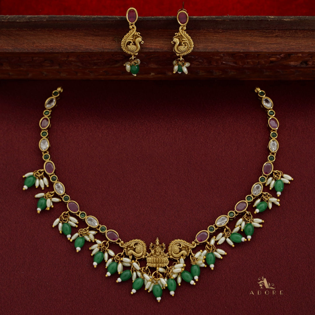 Aruna Devi Padma Short Neckpiece With Earring