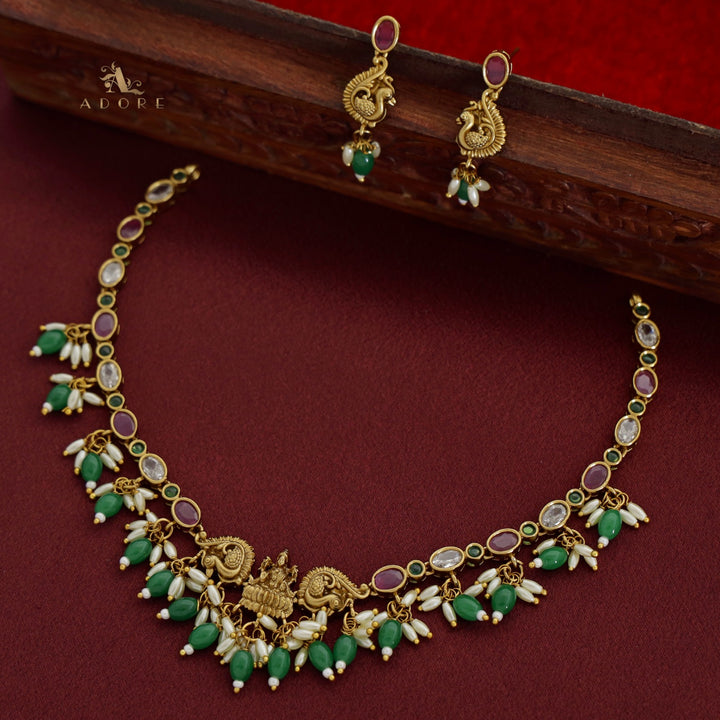 Aruna Devi Padma Short Neckpiece With Earring
