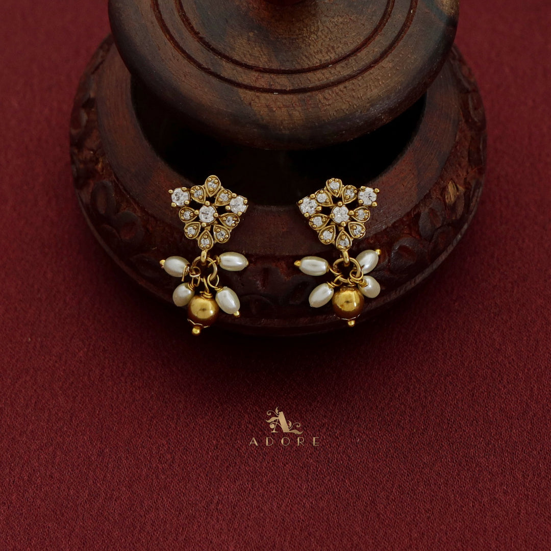 Sithara Short Neckpiece With Earring