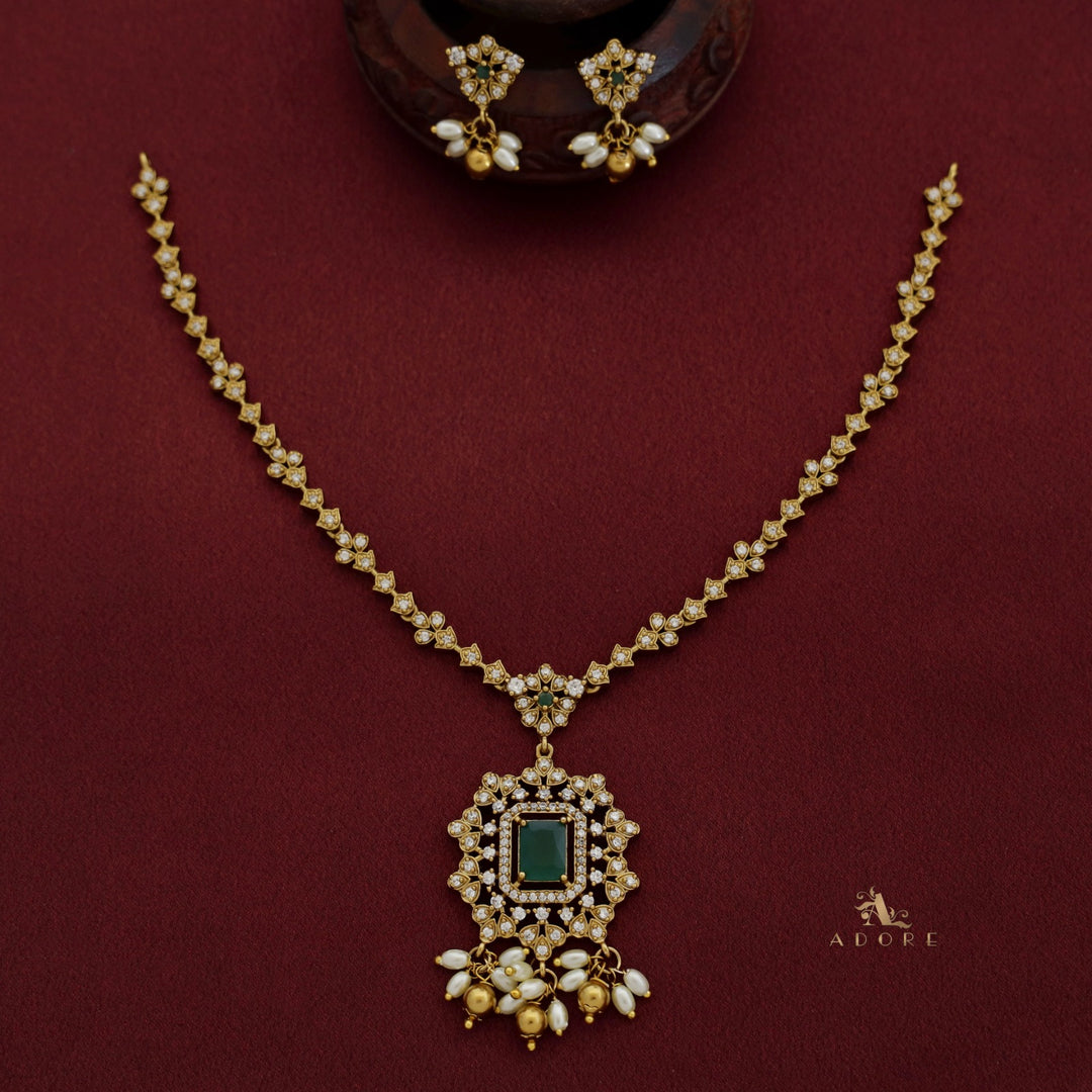 Sithara Short Neckpiece With Earring