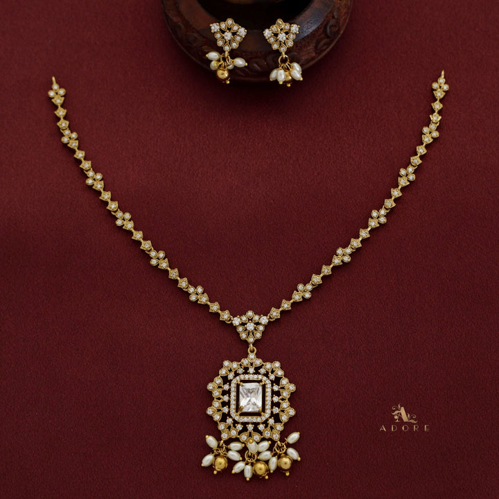 Sithara Short Neckpiece With Earring