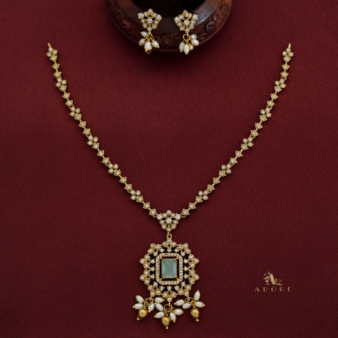 Sithara Short Neckpiece With Earring