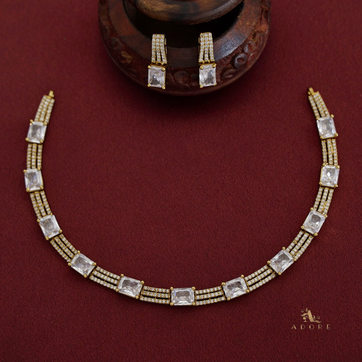 Amoolya Short Neckpiece With Earring