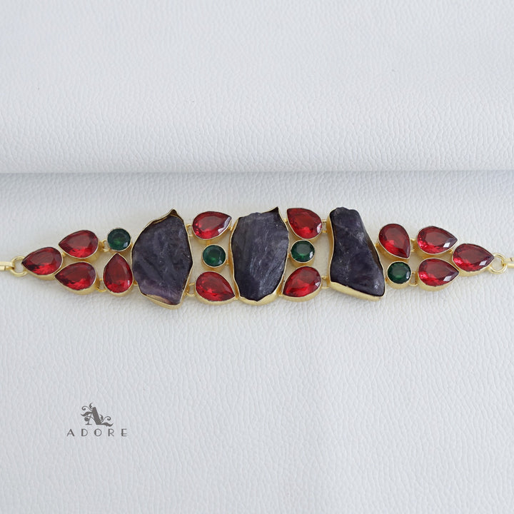 Vaidha Choker