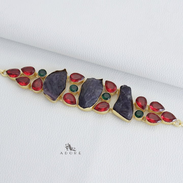 Vaidha Choker