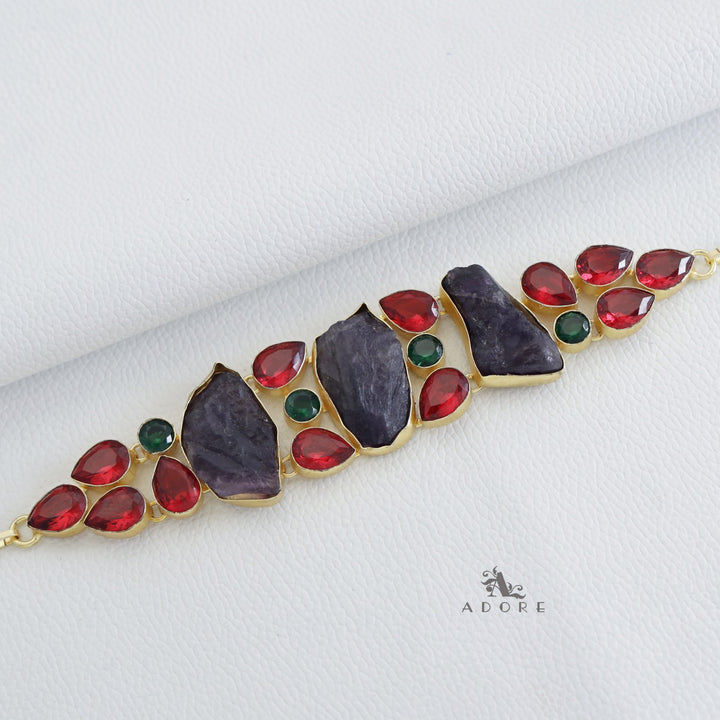 Vaidha Choker