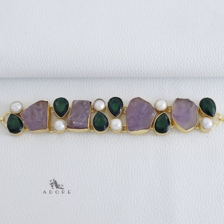 Flavina Choker