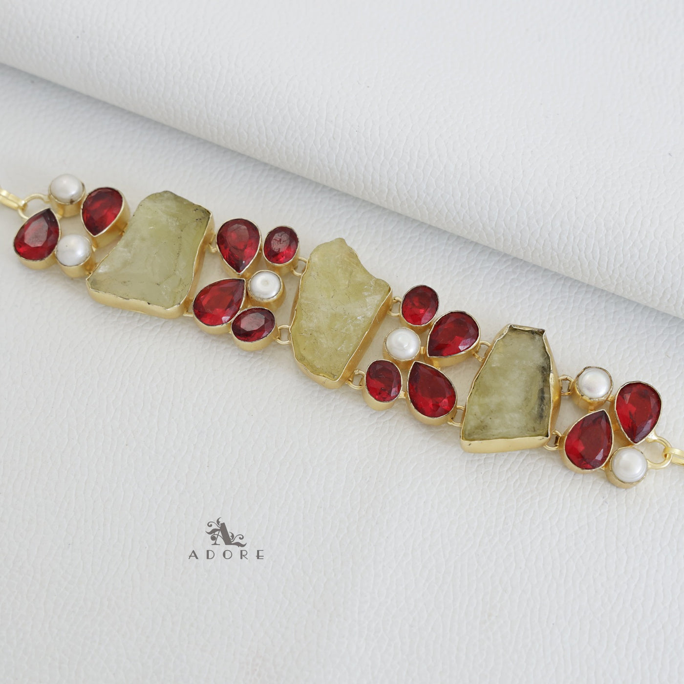 Milaa Choker