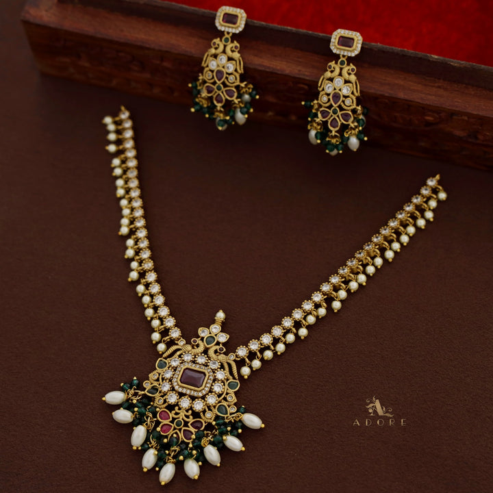 Aadhisree Short Neckpiece With Earring