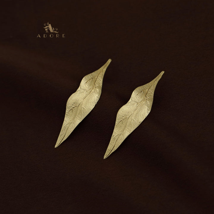 Aashvi Golden Leafy Earring