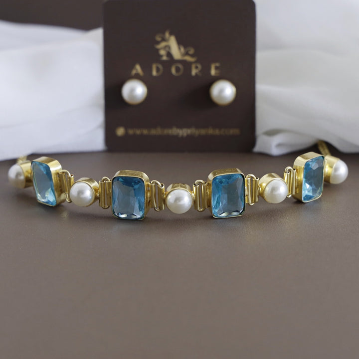 Hima Glossy Rectangle Pearl Choker With Pearl Stud