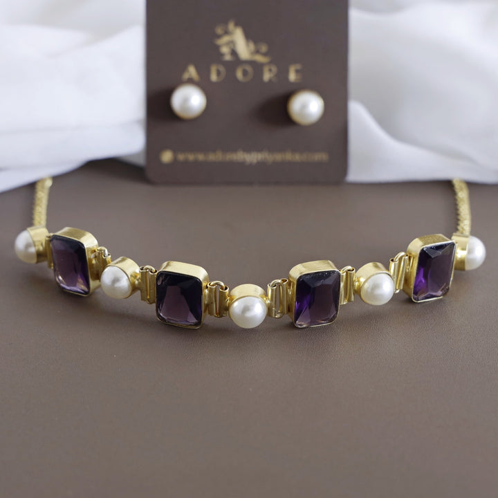 Hima Glossy Rectangle Pearl Choker With Pearl Stud