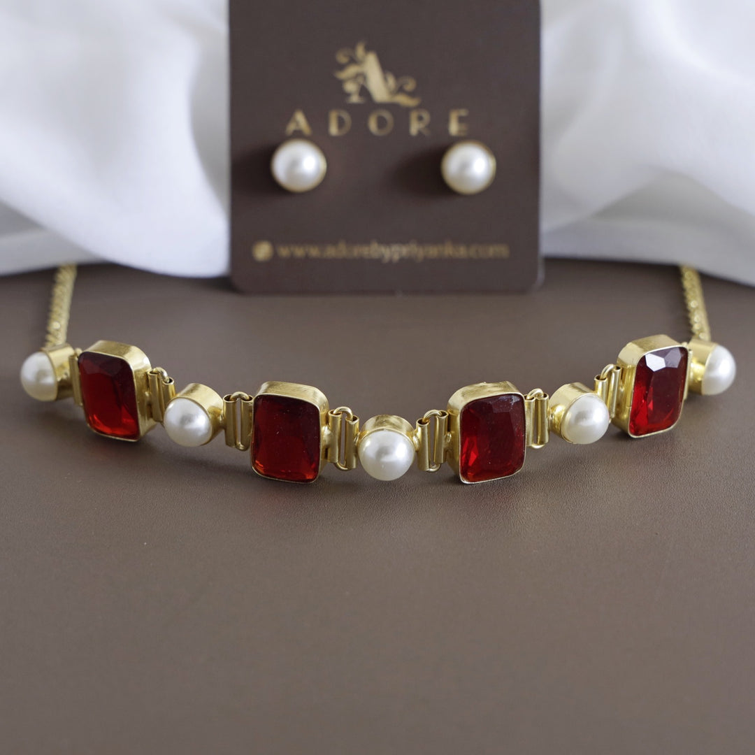 Hima Glossy Rectangle Pearl Choker With Pearl Stud