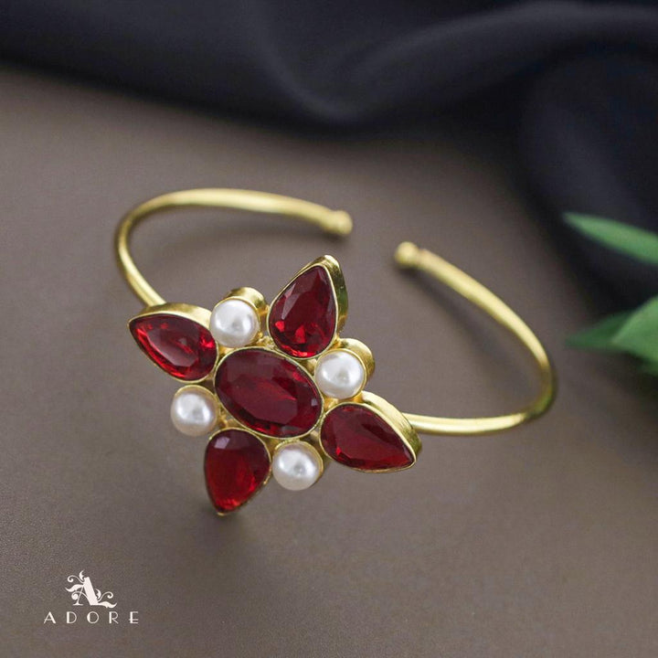 Glossy Oval + Drop Tetra Pearl Bangle