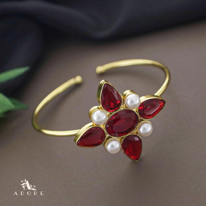 Glossy Oval + Drop Tetra Pearl Bangle