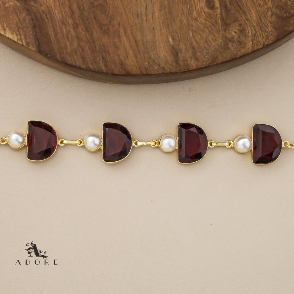 Semi Circle Glossy Pearl Choker