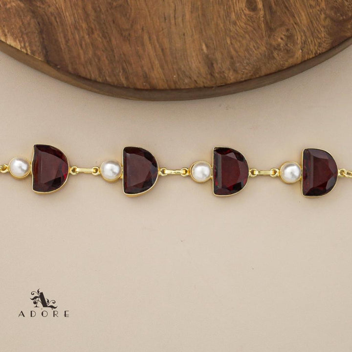 Semi Circle Glossy Pearl Choker