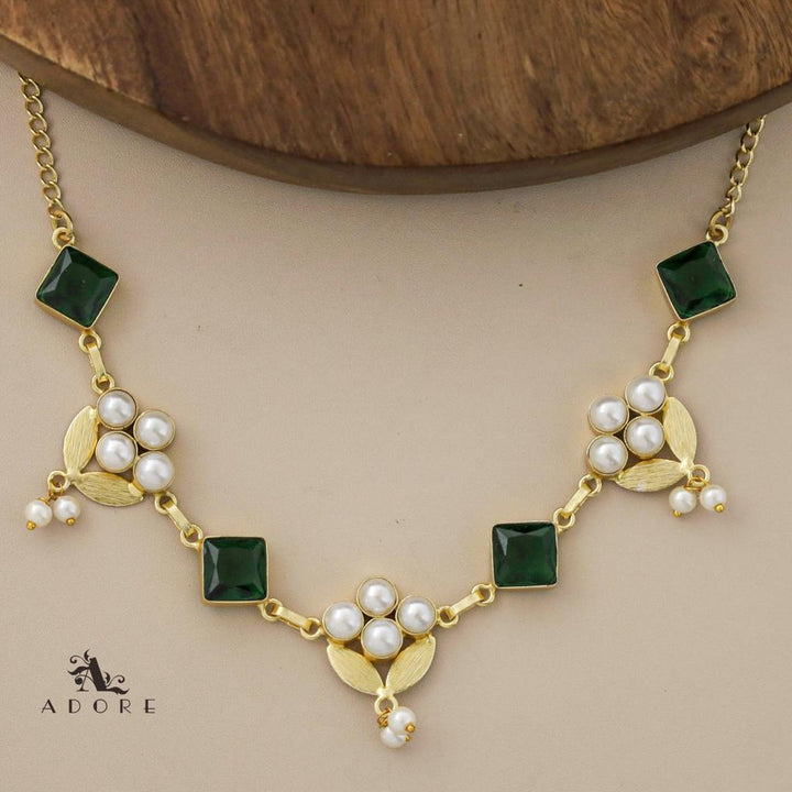 Zenita Diamond Glossy  Pearl Choker