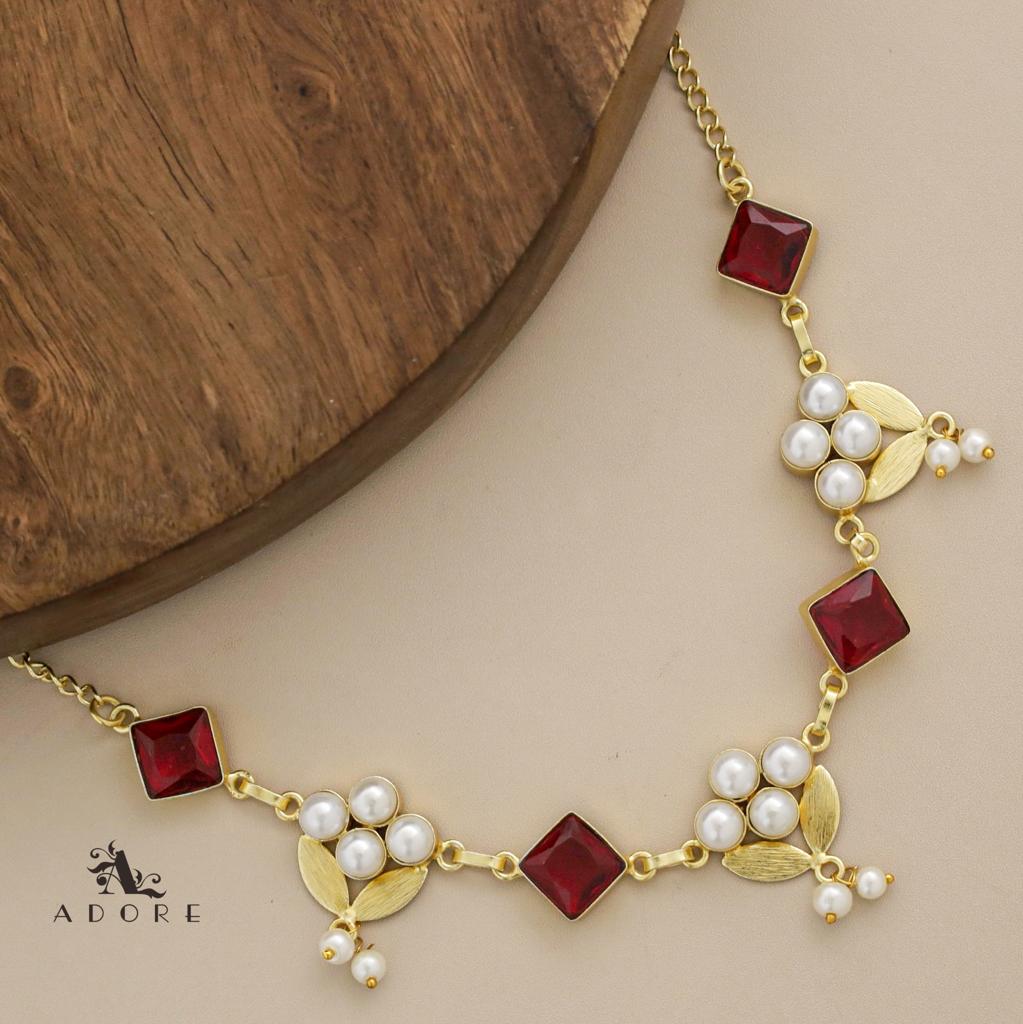 Zenita Diamond Glossy  Pearl Choker