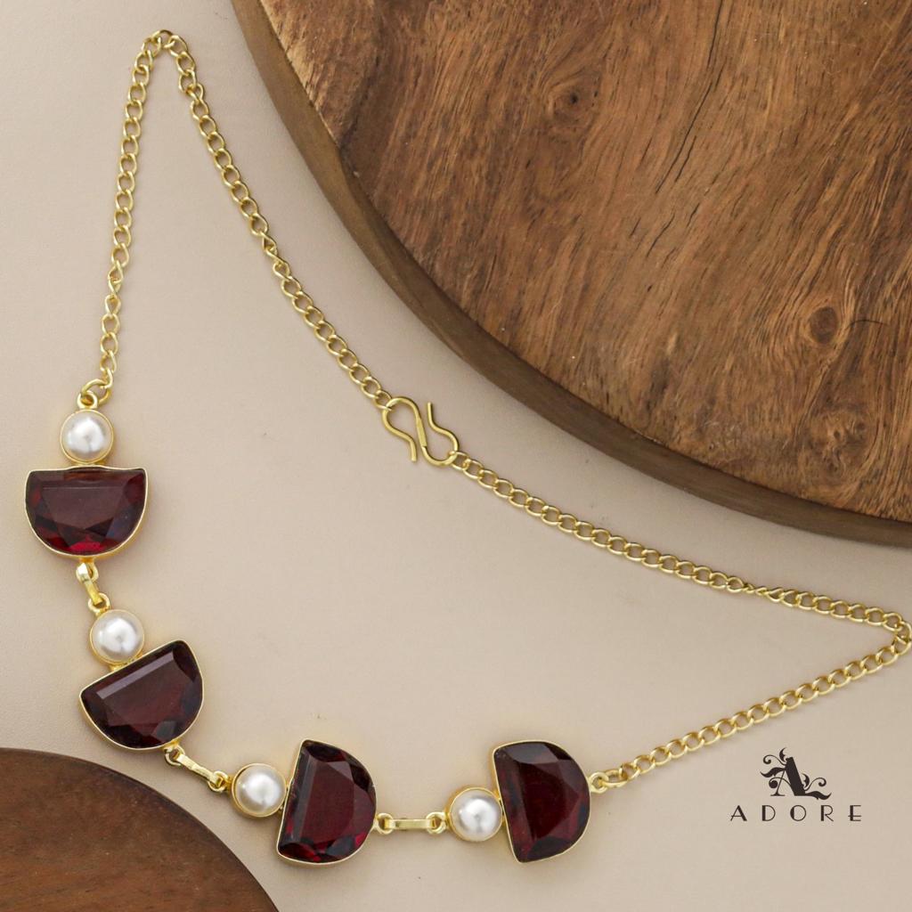 Semi Circle Glossy Pearl Choker