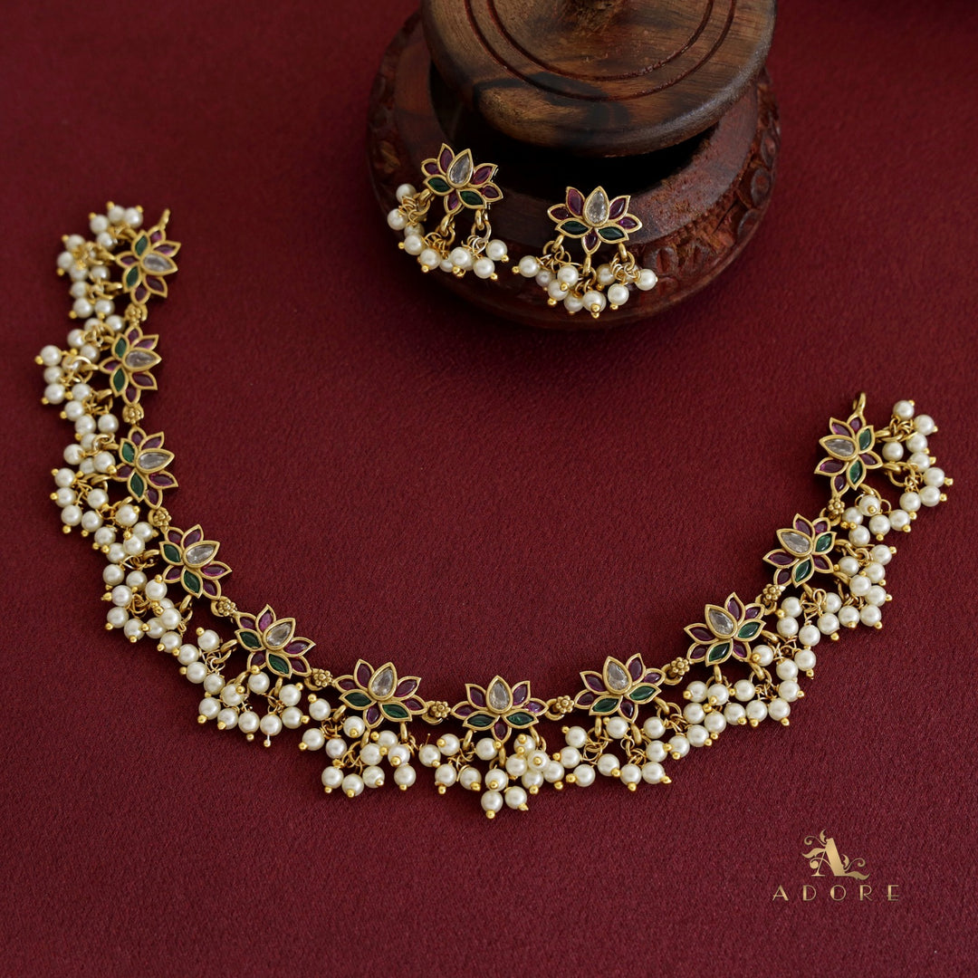 Anamika Dhala Padma Pearl Short Neckpiece With Earring