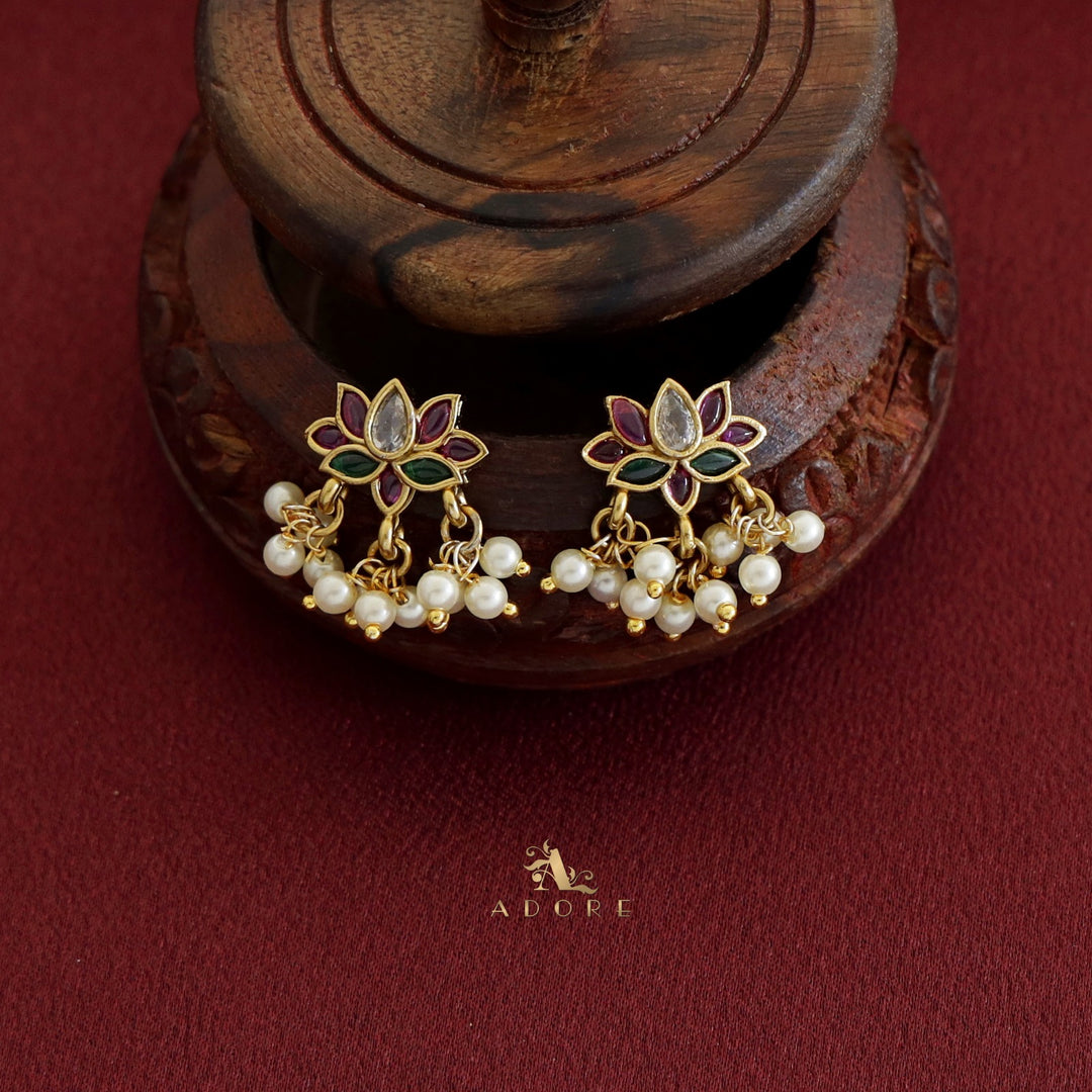 Anamika Dhala Padma Pearl Short Neckpiece With Earring