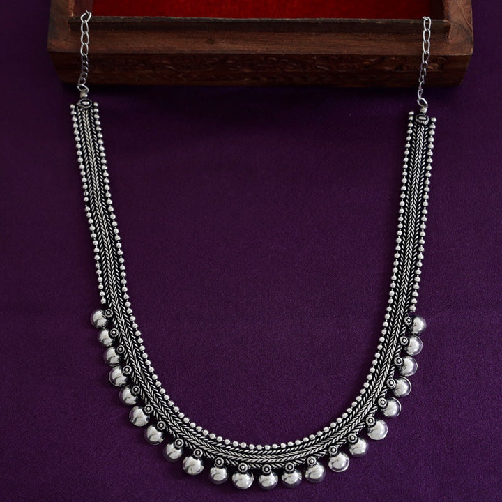 Shafzia Long Neckpiece