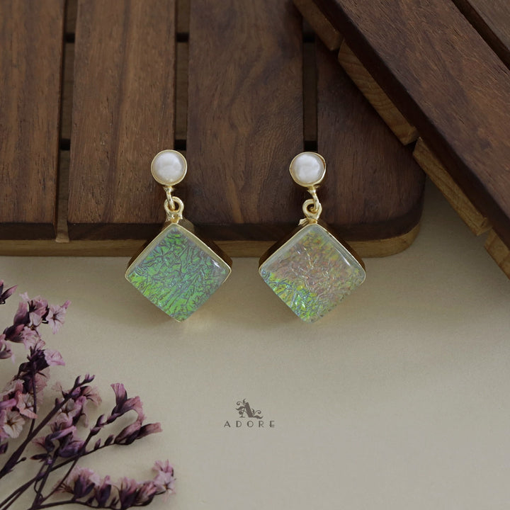 Pearly Diamond  Earring