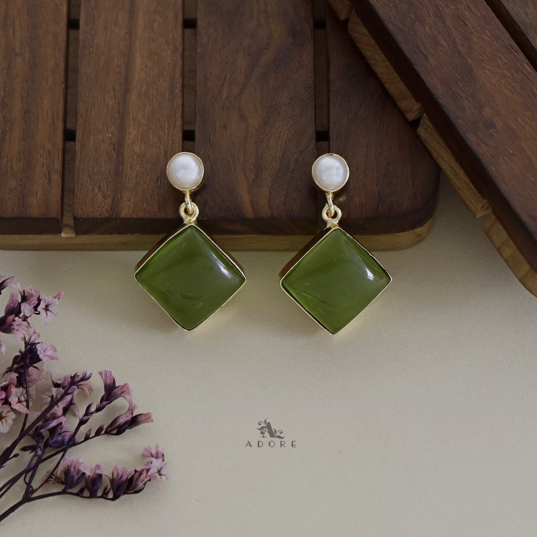 Pearly Diamond  Earring