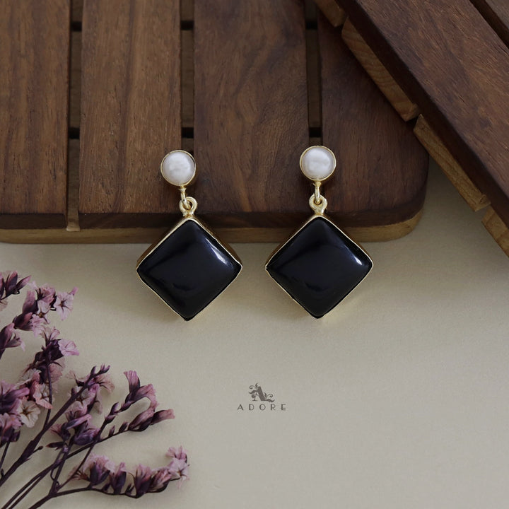 Pearly Diamond  Earring