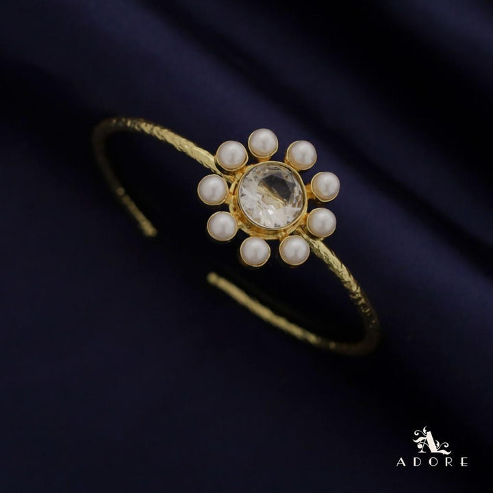 Textured Glossy Round Pearl Flower Bangle