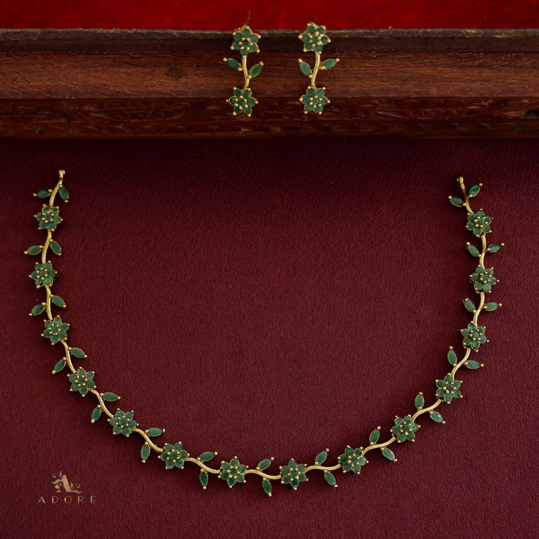 Sayisree Flower Short AD Neckpiece With Earring