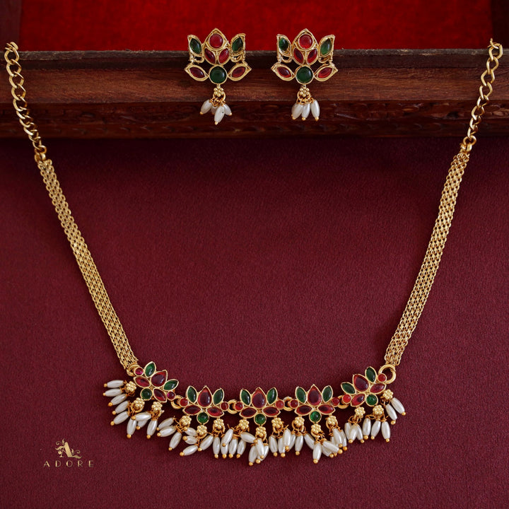 Tamanika Lotus Rice Pearl Short Neckpiece With Earring