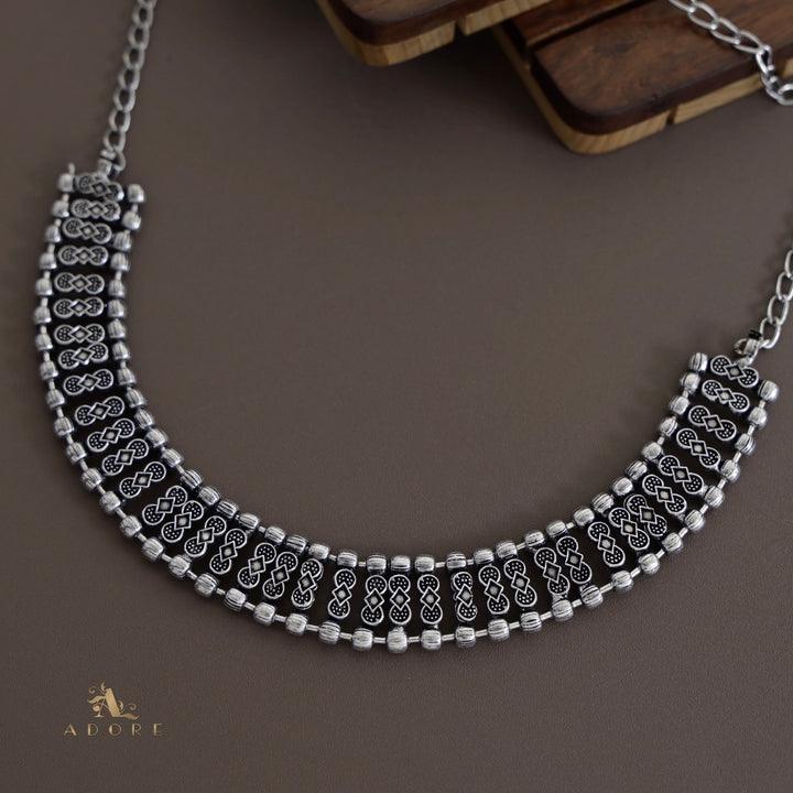 Julane Oxidized Choker