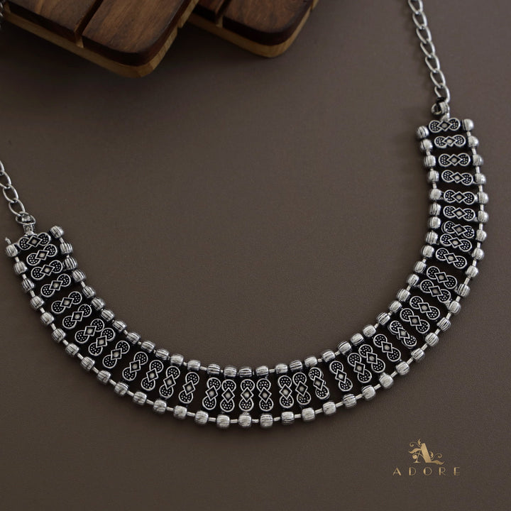 Julane Oxidized Choker