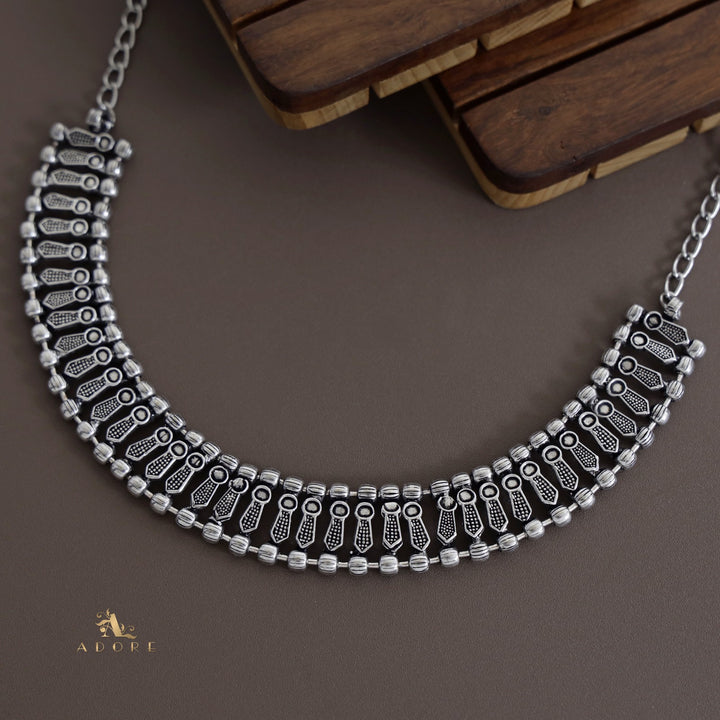 Julane Oxidized Choker