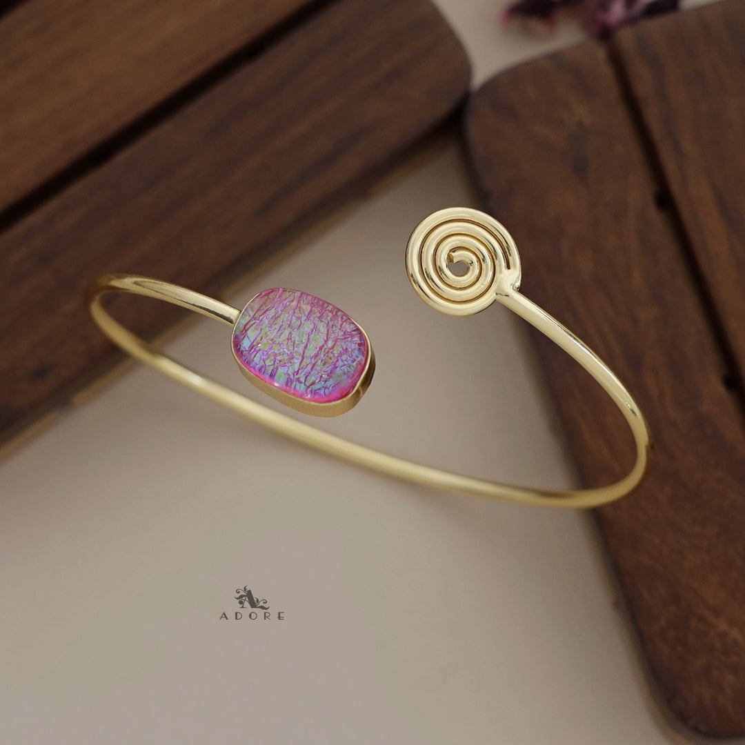 Golden Spiral Glittery Stone Neckpiece Combo