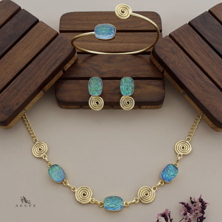 Golden Spiral Glittery Stone Neckpiece Combo