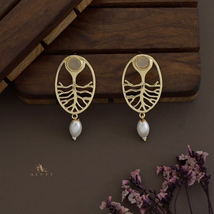 Golden Oval Tree Glossy Pearl Earring
