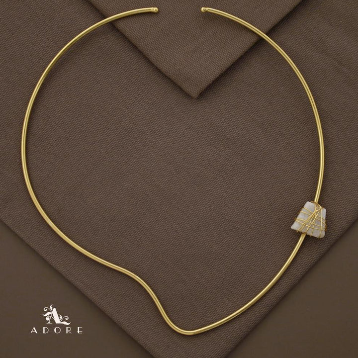 Alame Curvy Binded Raw Stone Neck Cuff